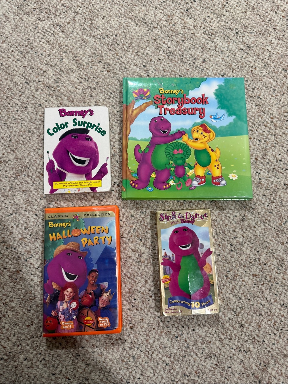 Barney books & VHS bundle!!